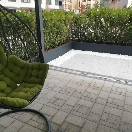 Paradise Swing Apartment